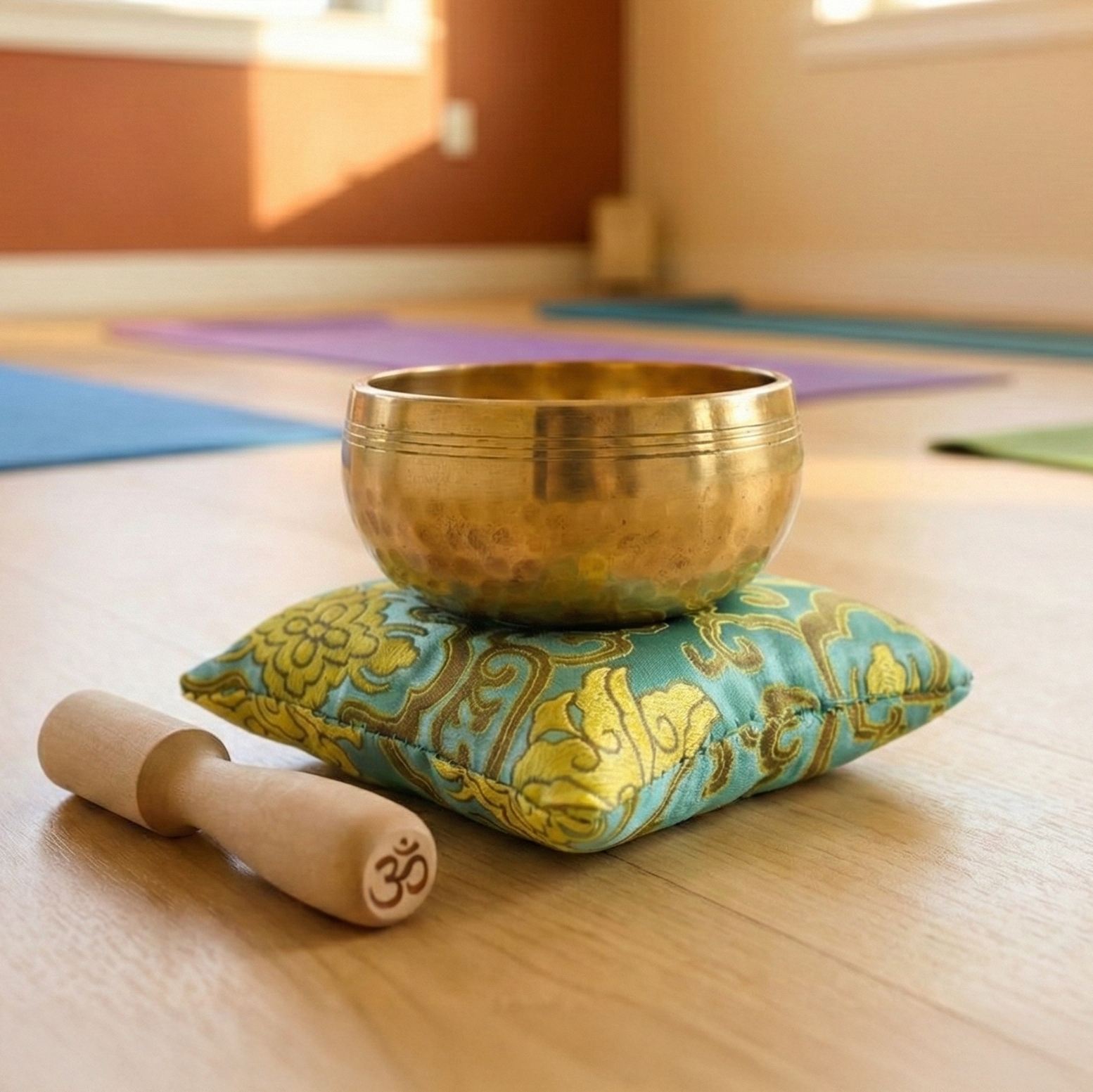 The ZenOhm Bowl ™ 4″ Tibetan Singing Bowl Set – for Meditation, Sound Healing, Chakra, Yoga – Handmade in Nepal