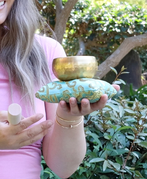 The ZenOhm Bowl ™ 3″ Tibetan Singing Bowl Set – for Meditation, Sound Healing, Chakra, Yoga – Handmade in Nepal